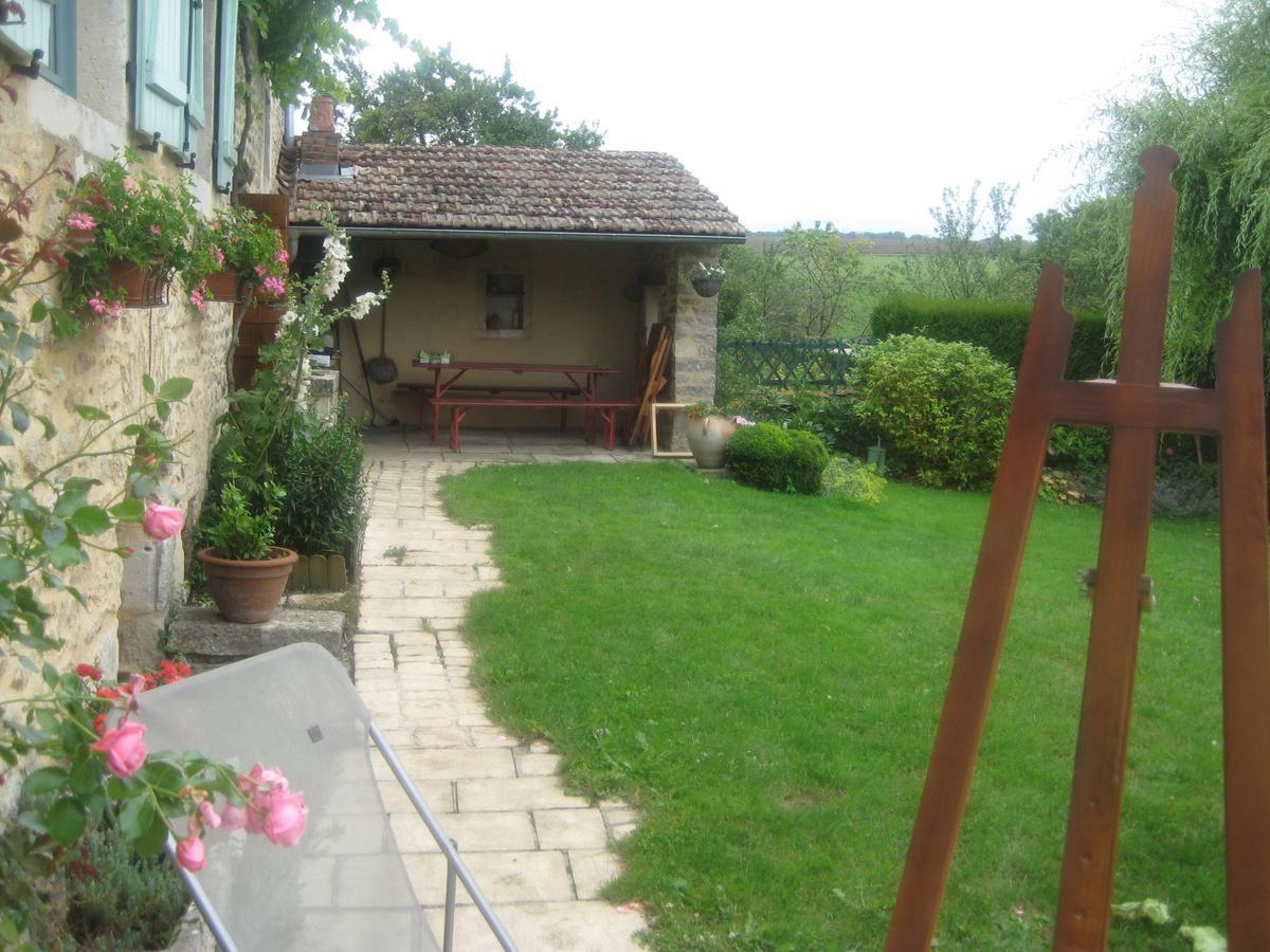 Bed and Breakfast Les Ombelles Clinchamp Esterno foto